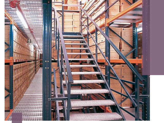 Лестницы складские прочные и безопасные под ключ в Полысаеве