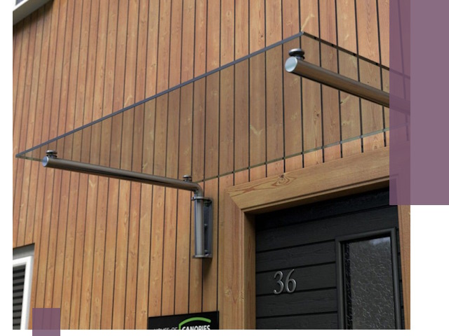 Стеклянные козырьки на входы и фасады в Полысаеве